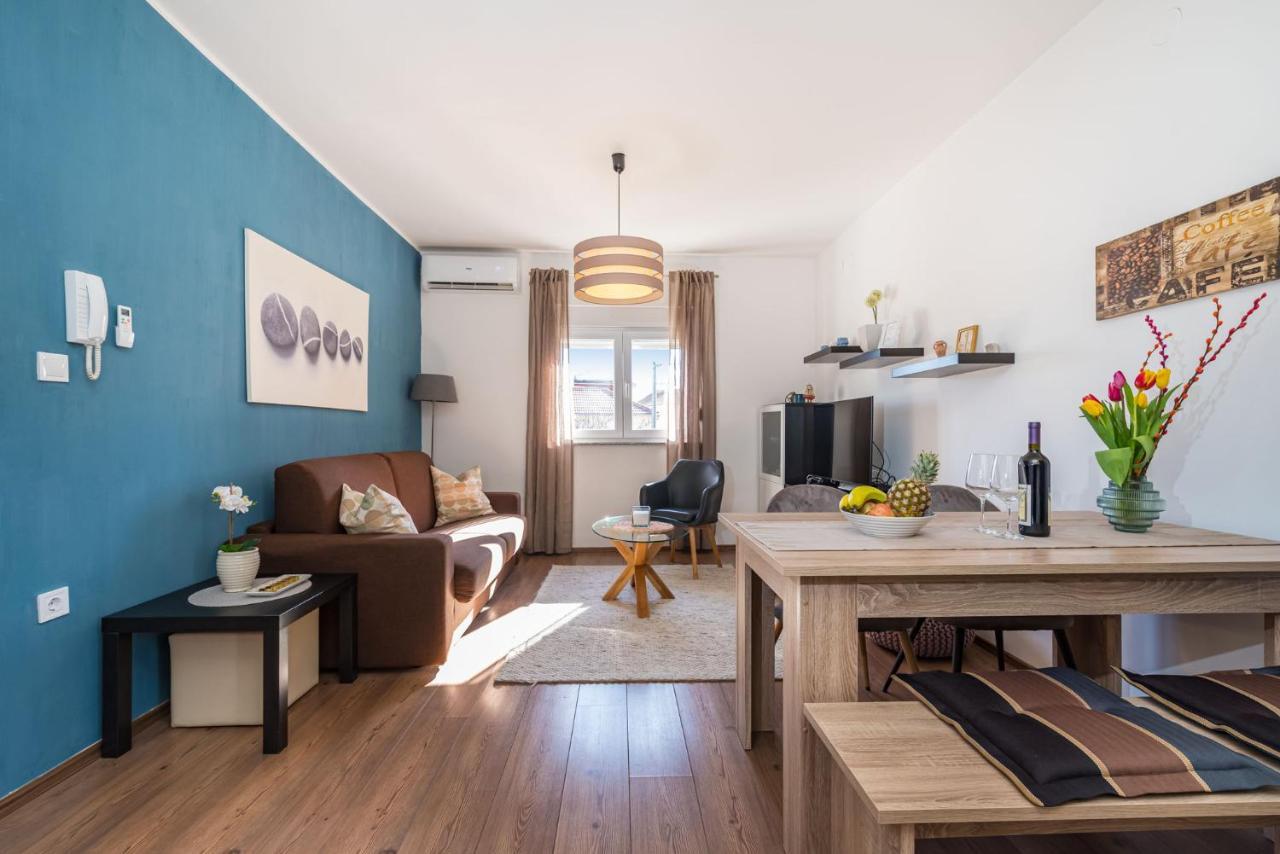Apartment Karla Zara Esterno foto